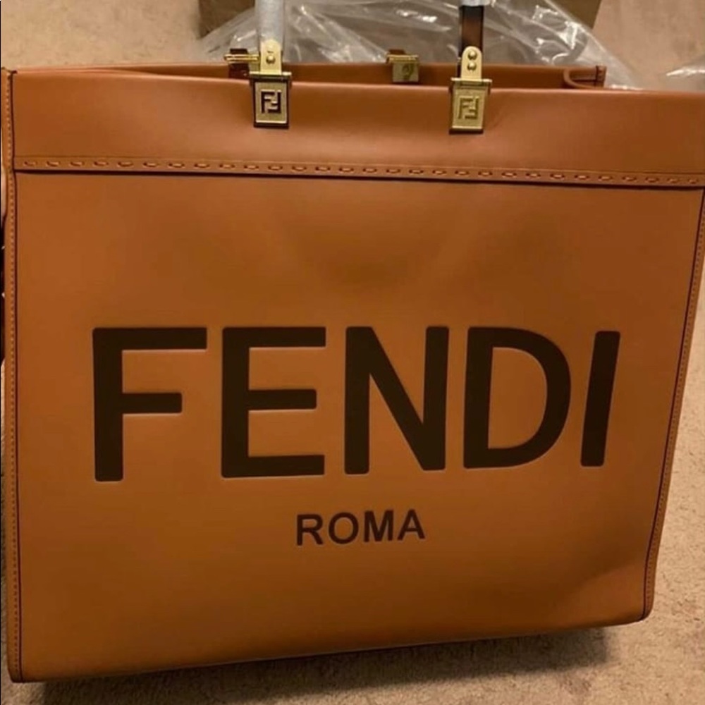 Fendi Sunshine Shopper